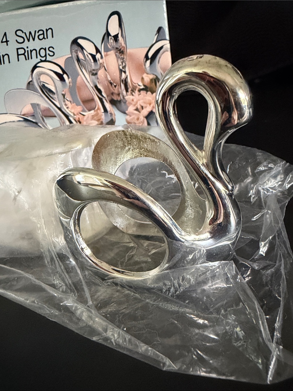 Vintage Oneida, Wm A Rogers Silverplated Swan Napkin Rings Set of 8 - 2 Boxes/4
